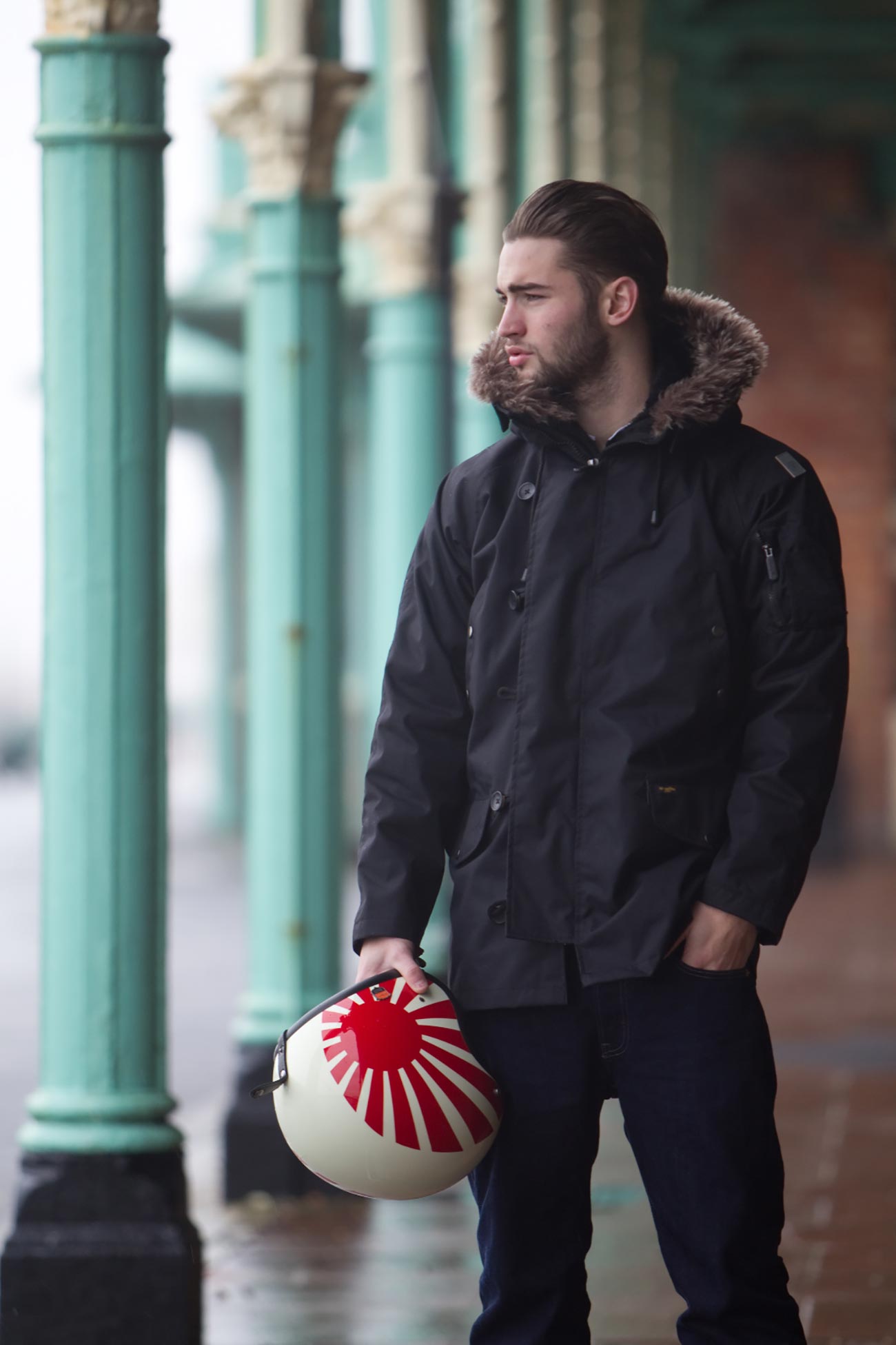 <img src= ”Jimmy_Parka_Lifestyle05.jpg” alt = “Jimmy Fur Parka Jacket Grey” / >
