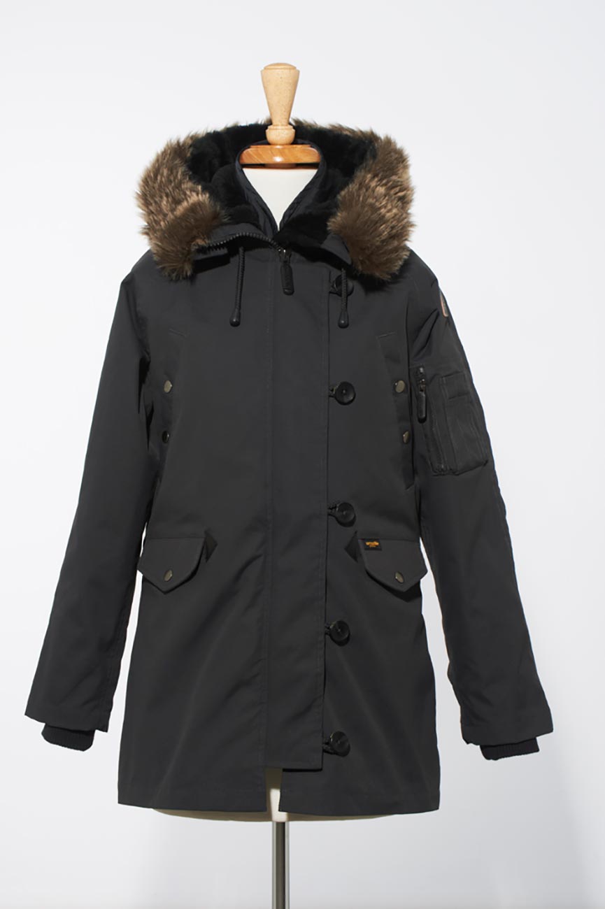 <img src= ”StephParka_Lifestyle03.jpg” alt = “Steph Fur Women’s Parka Jacket Grey” / >