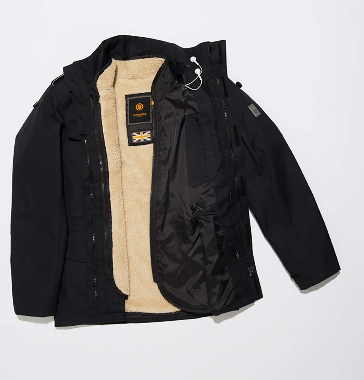 <img src= ”TravisBLifestyle03.jpg” alt = “Travis B Men’s Jacket Black” / >