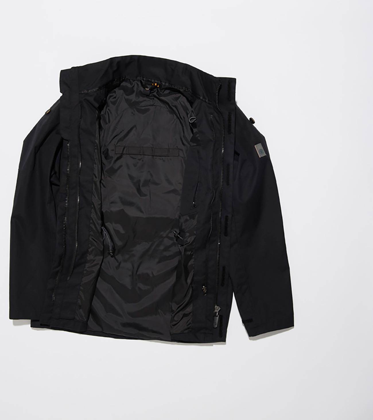 <img src= ”TravisBLifestyle03.jpg” alt = “Travis B Men’s Jacket Black” / >