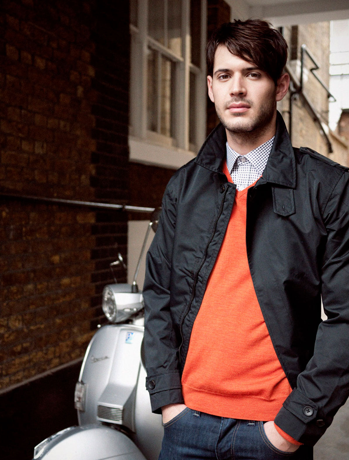 <img src= ”alex-trench.jpg” alt = “alex trench men’s jacket” / >